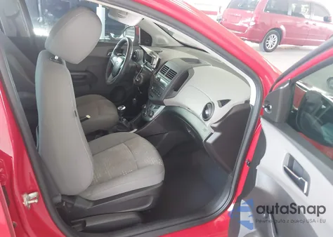 2012 Chevrolet Sonic 1Ls из США, поврежденный, VIN 1G1JB5SH5C4226409